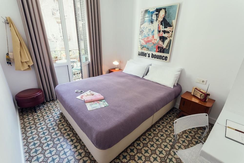 Aparthotel Numa Barcelona Roca Esterno foto
