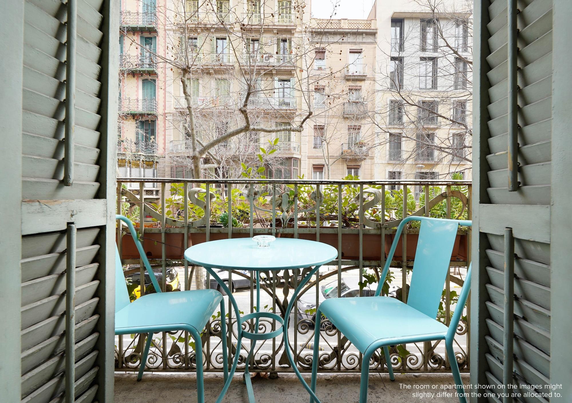 Aparthotel Numa Barcelona Roca Esterno foto