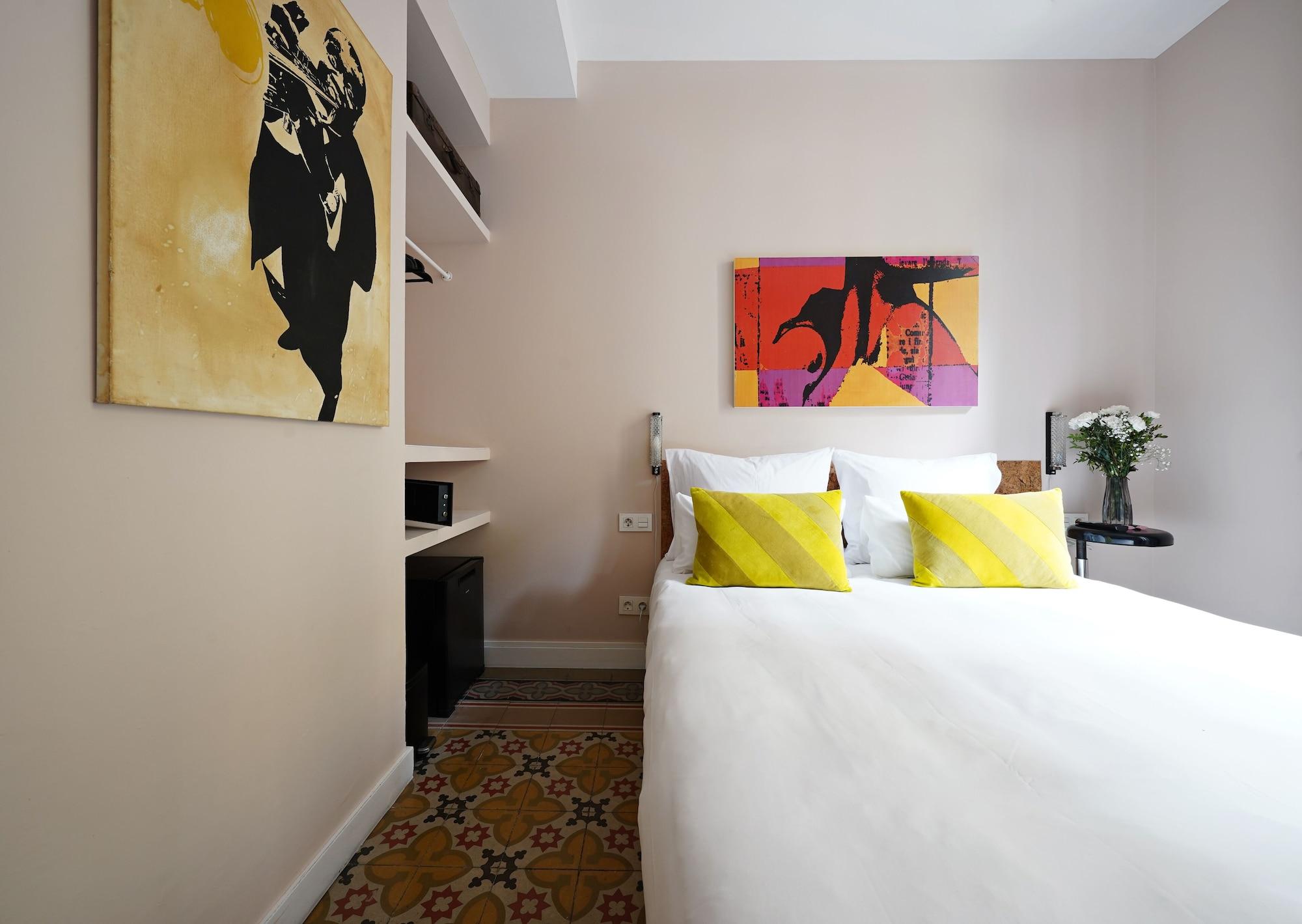 Aparthotel Numa Barcelona Roca Esterno foto